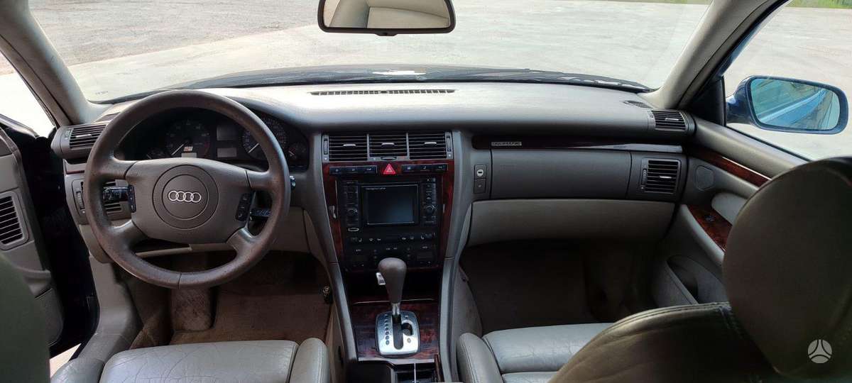 Audi S8, 4.2 l., saloon / sedan