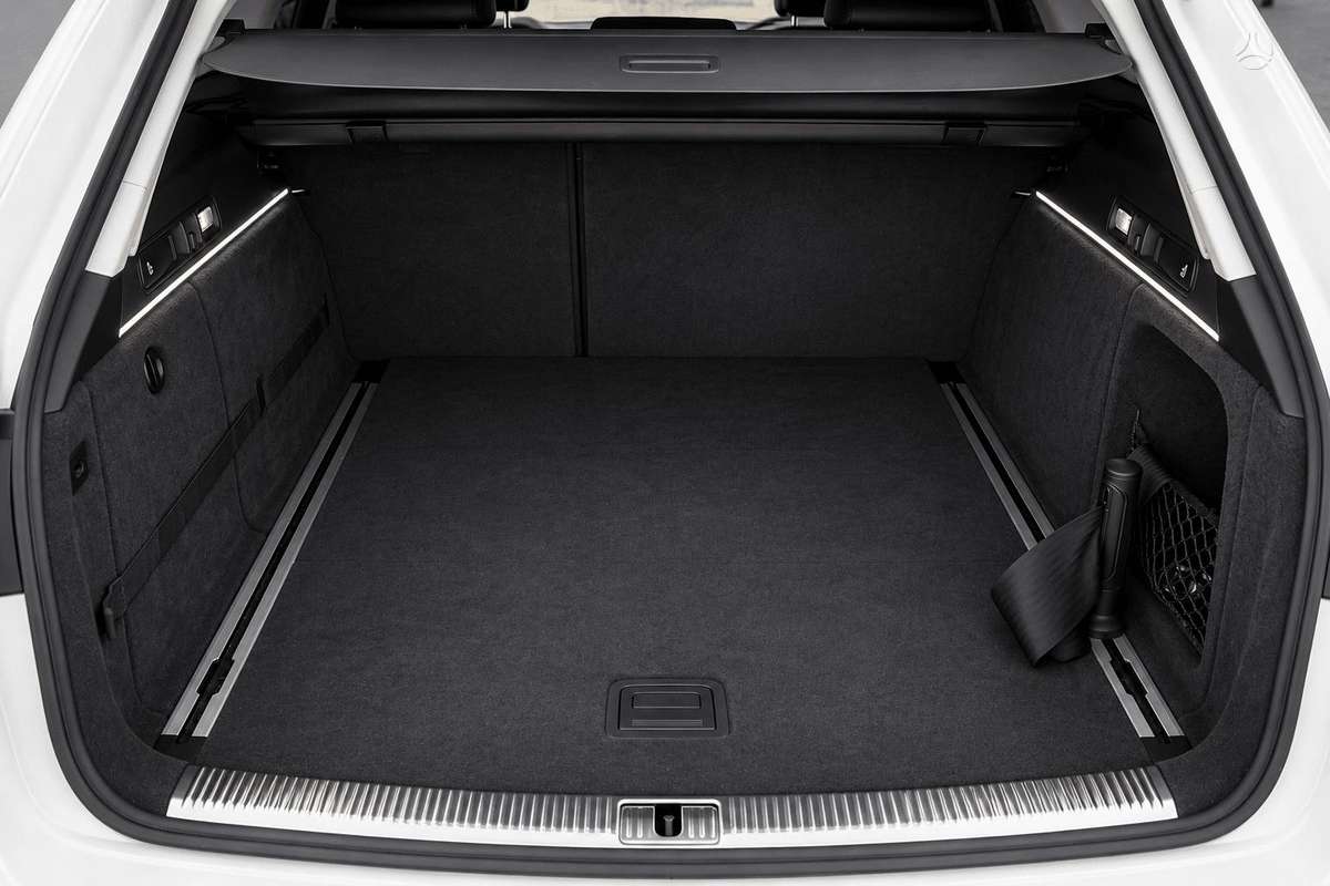 Audi A6, 3.0 l., universalas