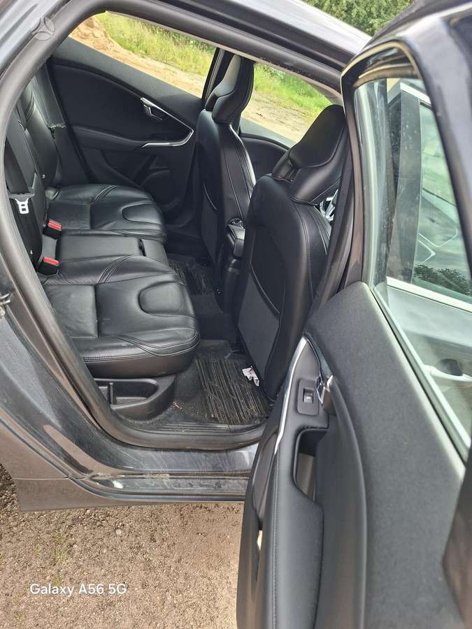 Volvo V40, 1.6 l., Хэтчбек