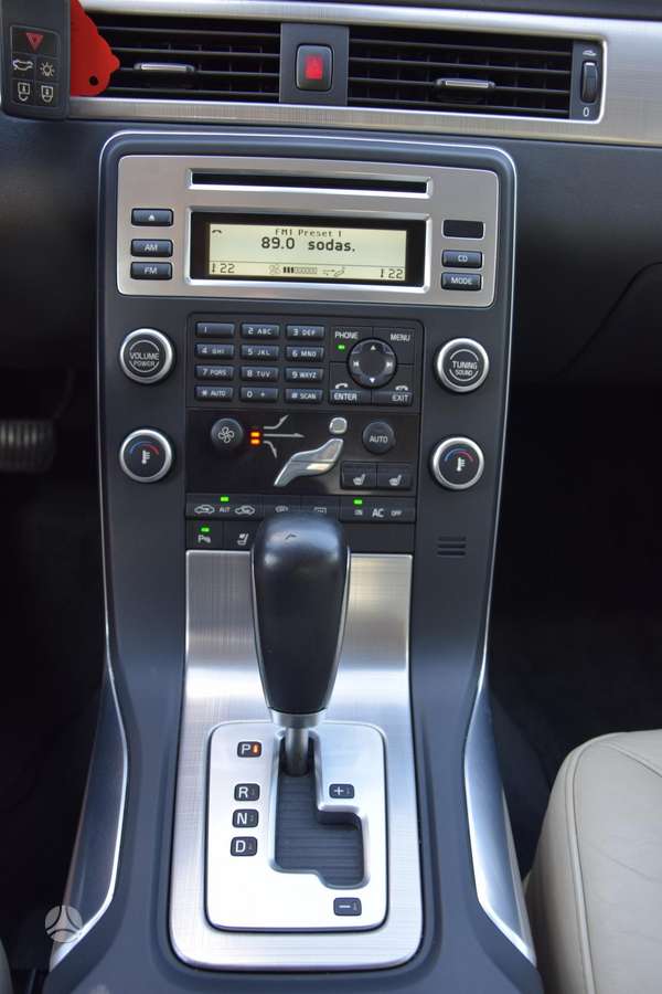 Volvo S80, 2.0 l., Седан