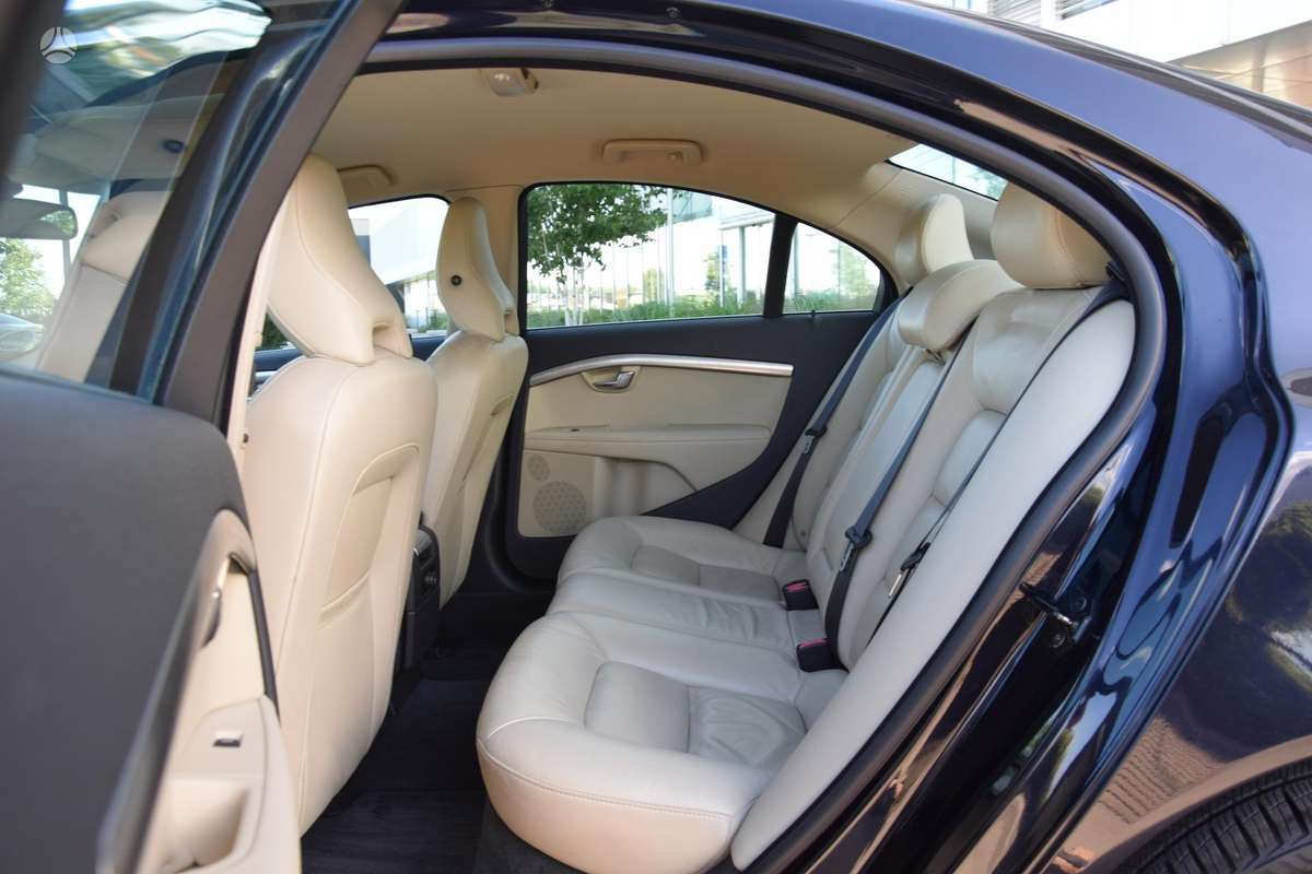 Volvo S80, 2.0 l., Седан