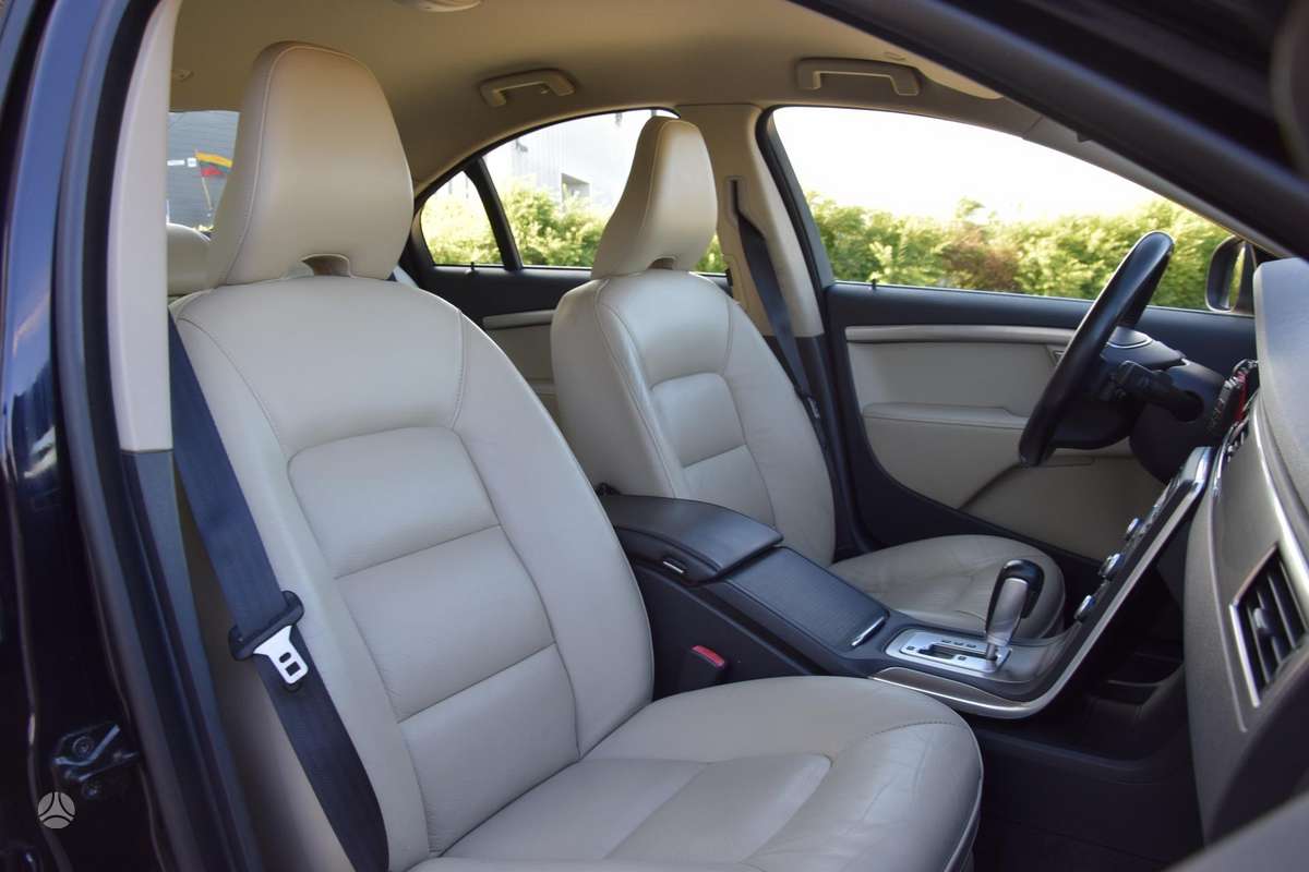 Volvo S80, 2.0 l., Седан