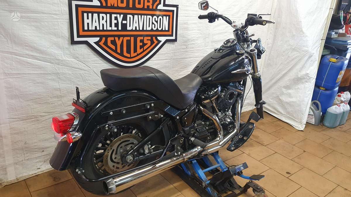 Harley-Davidson Softail, choppers / cruisers / custom