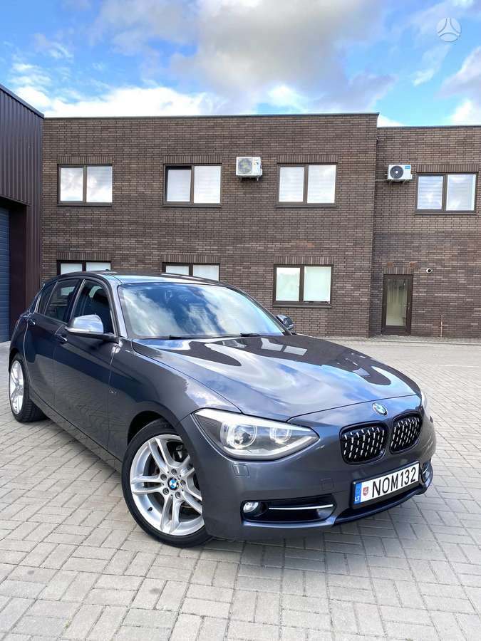 BMW 118, 2.0 l., hatchback