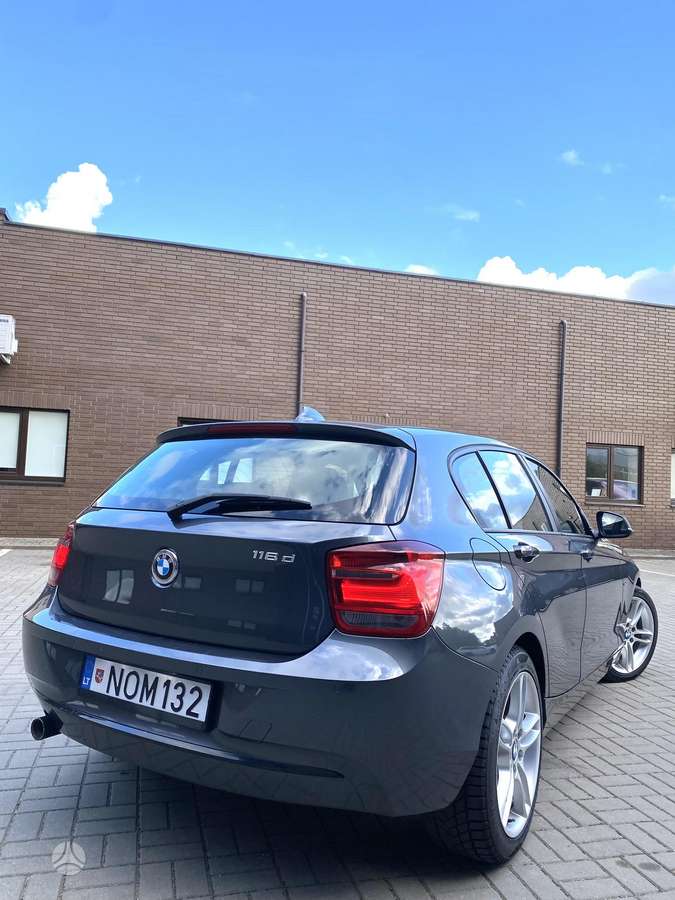 BMW 118, 2.0 l., Хэтчбек