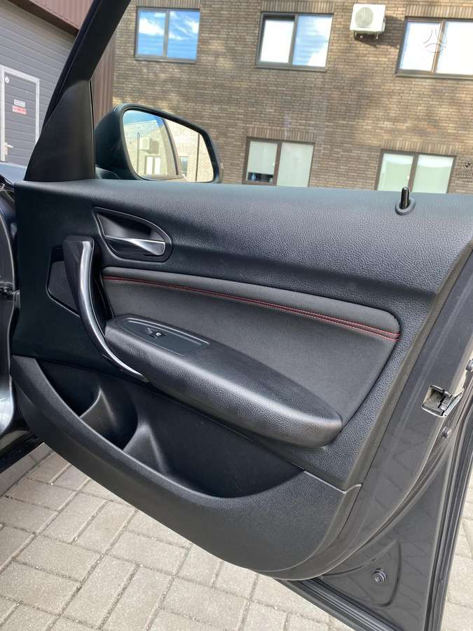 BMW 118, 2.0 l., Хэтчбек