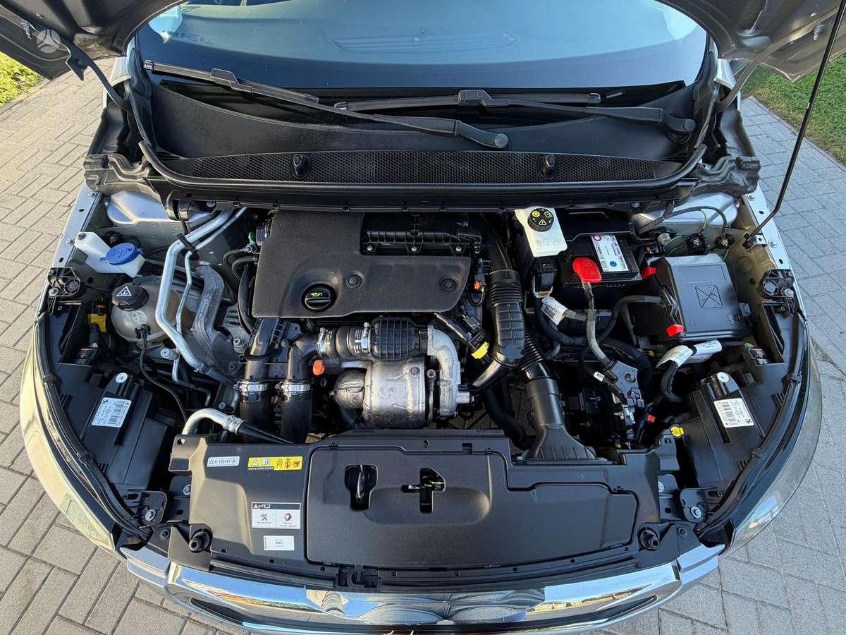 Peugeot 308, 1.6 l., hatchback