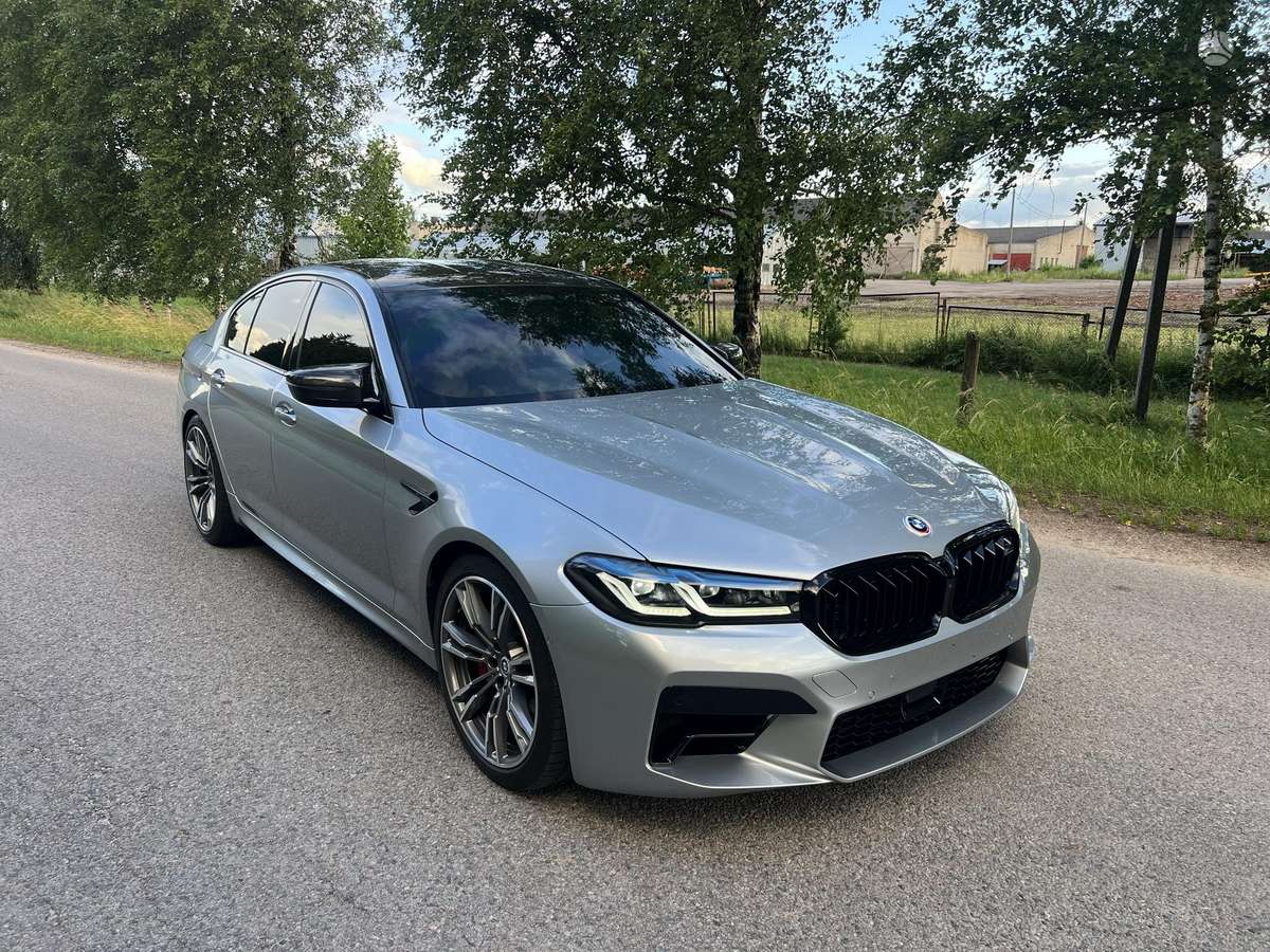 BMW M5, 4.4 l., Седан