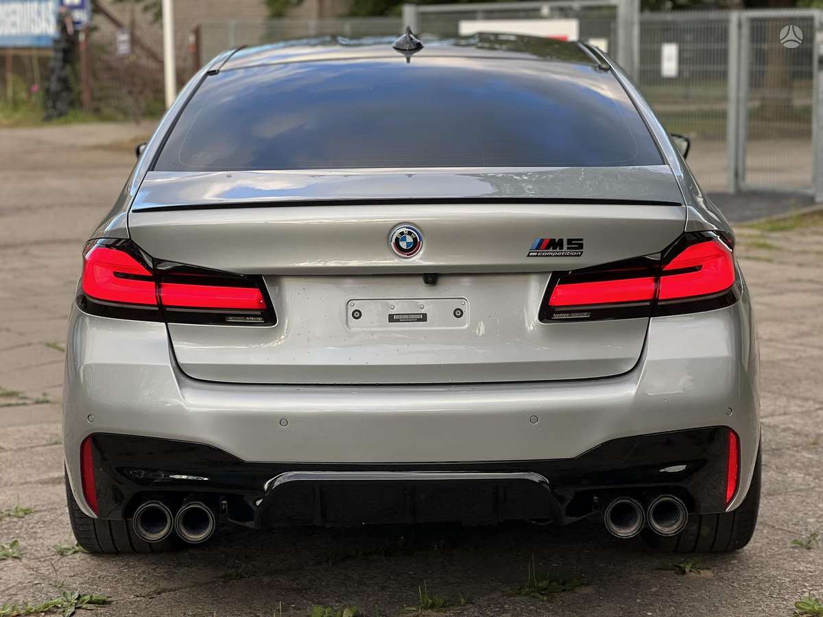 BMW M5, 4.4 l., Седан