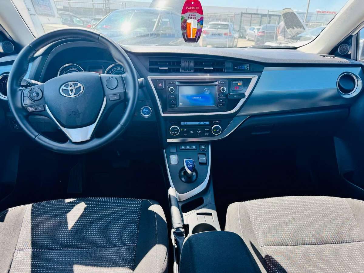 Toyota Auris - 9