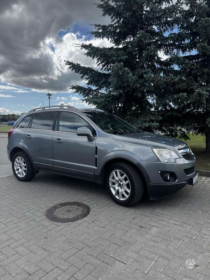 Opel Antara, 2.2 l., Внедорожник / Кроссовер