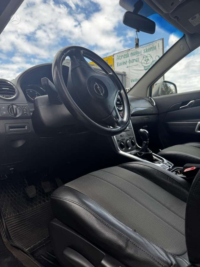 Opel Antara, 2.2 l., Внедорожник / Кроссовер