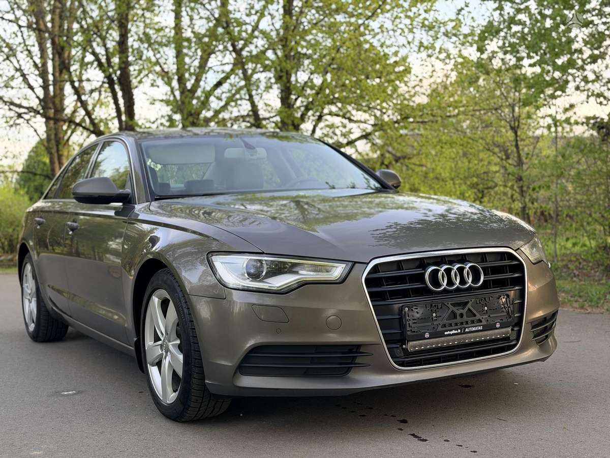 Audi A6, 2.0 l., Седан