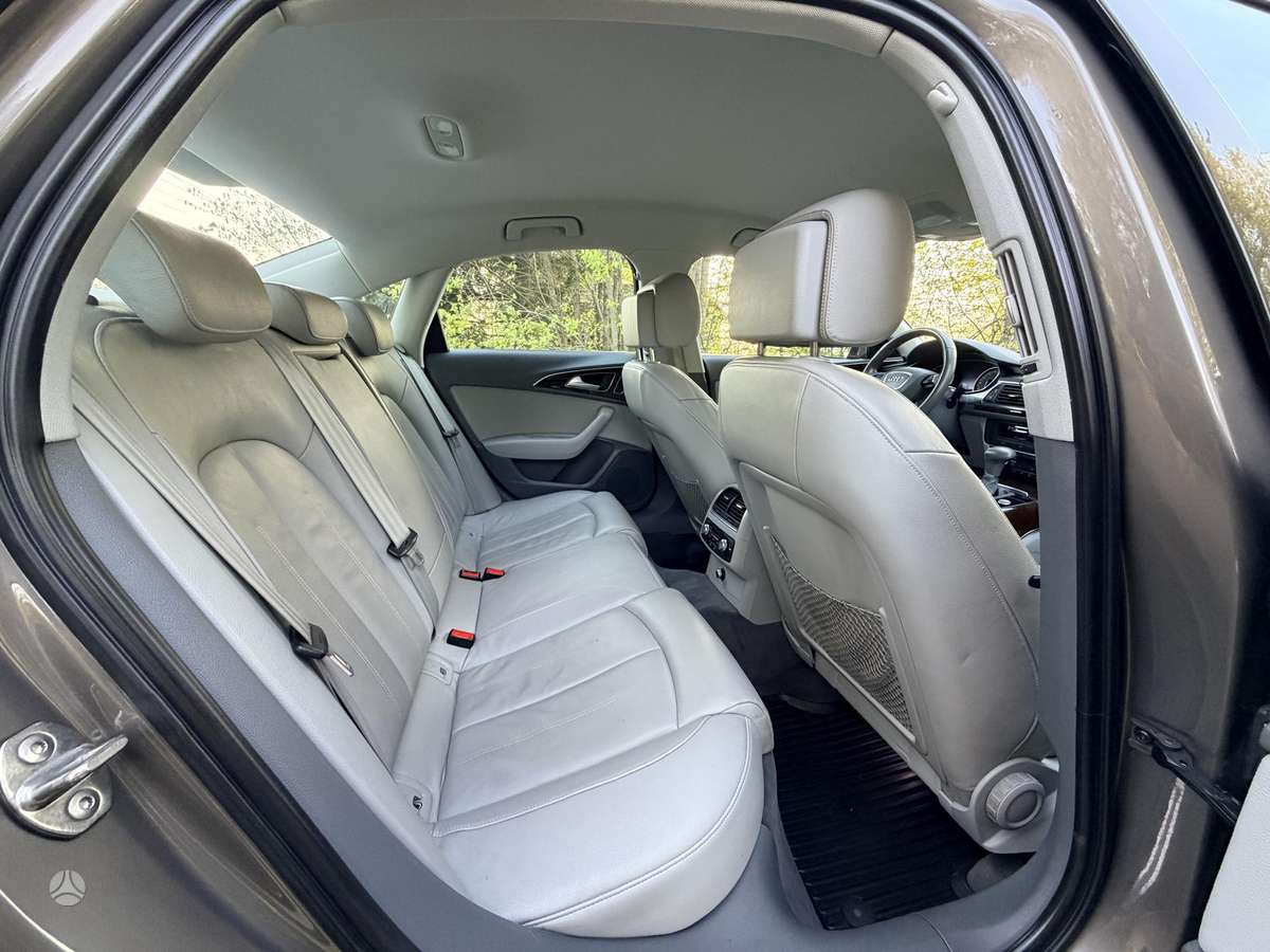 Audi A6, 2.0 l., Седан