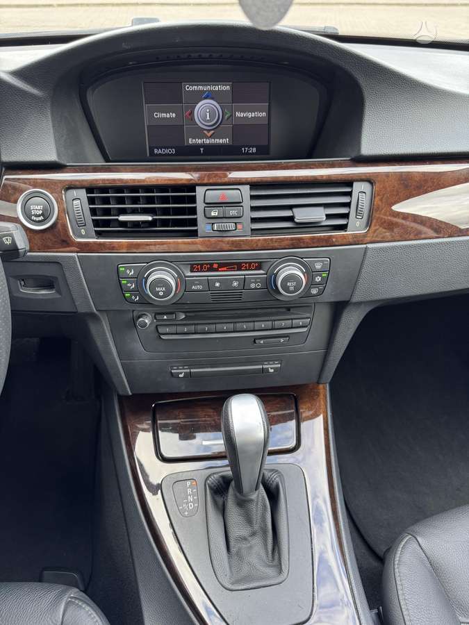 BMW 325, 3.0 l., Седан