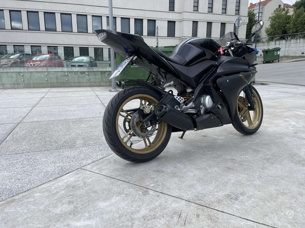 Yamaha YZF 135cc, superbikes