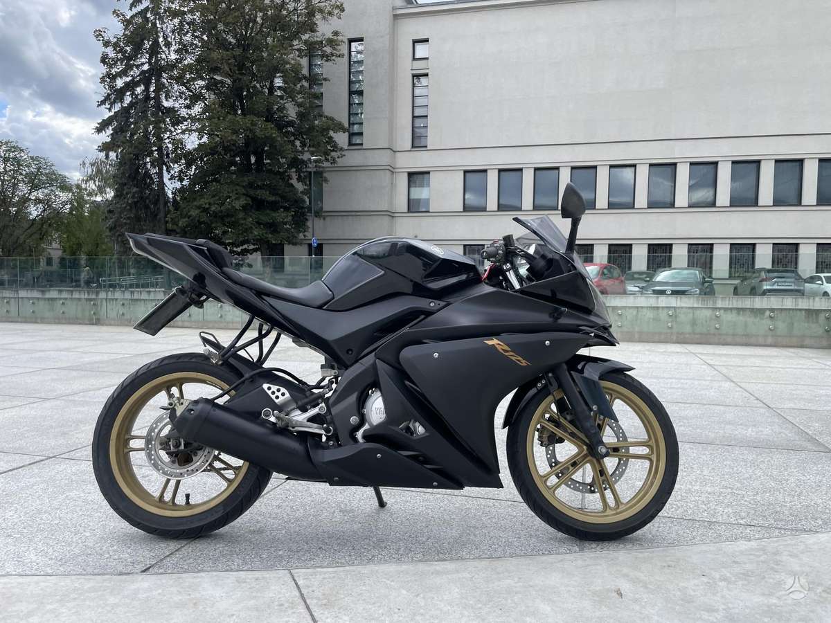 Yamaha YZF 135cc, superbikes
