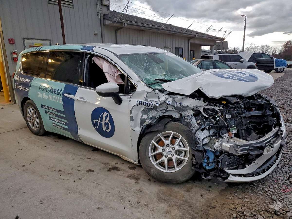 Chrysler Pacifica Rida tik 16500km