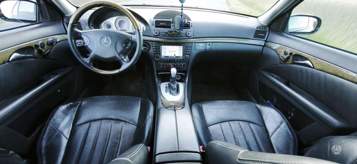Mercedes-Benz E320, 3.2 l., Универсал