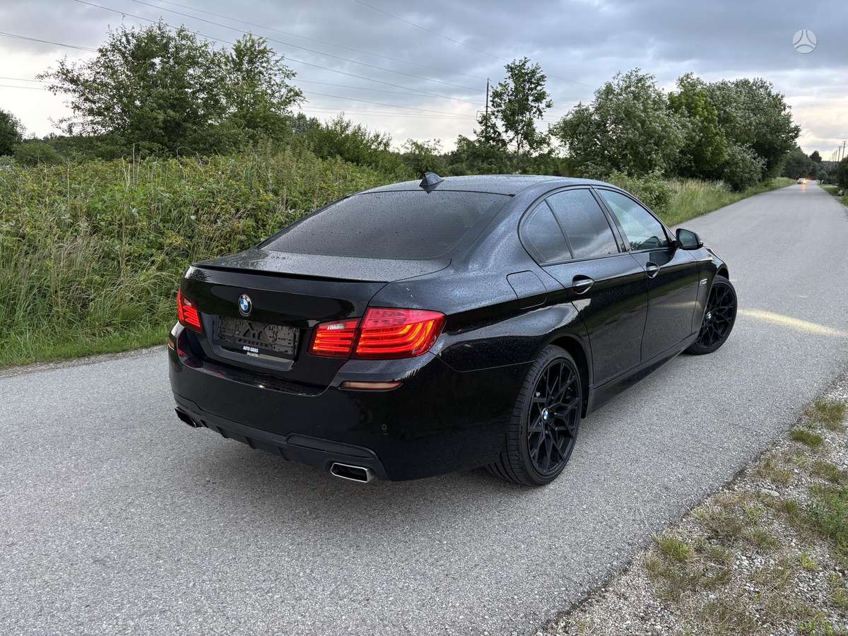 BMW 520, 2.0 l., Седан