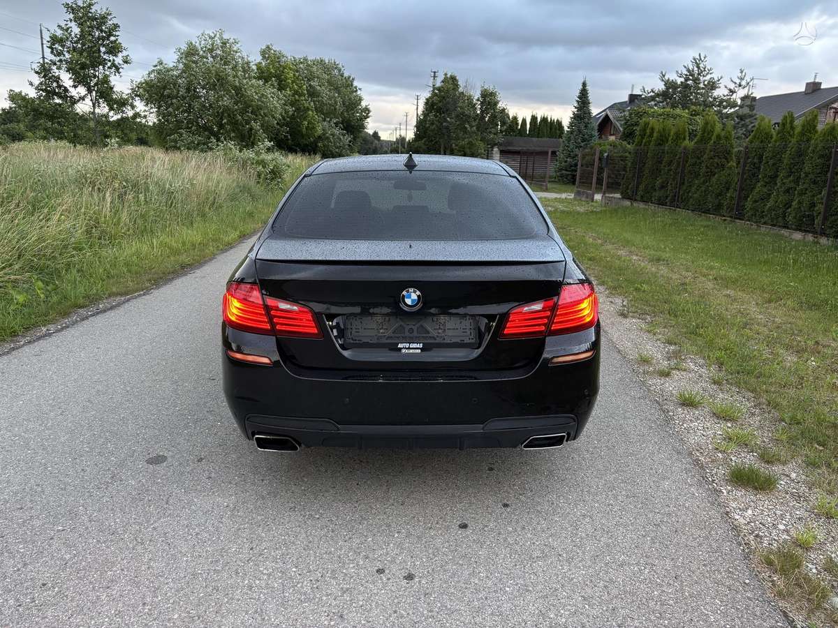 BMW 520, 2.0 l., Седан