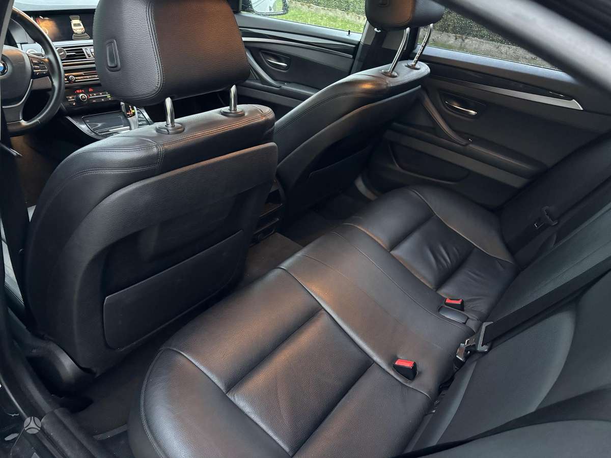 BMW 520, 2.0 l., Седан
