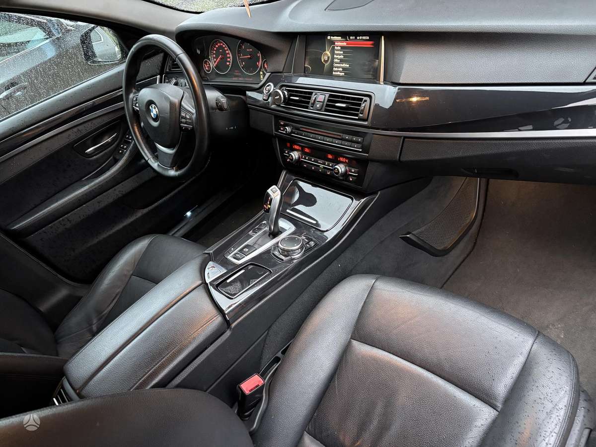 BMW 520, 2.0 l., Седан