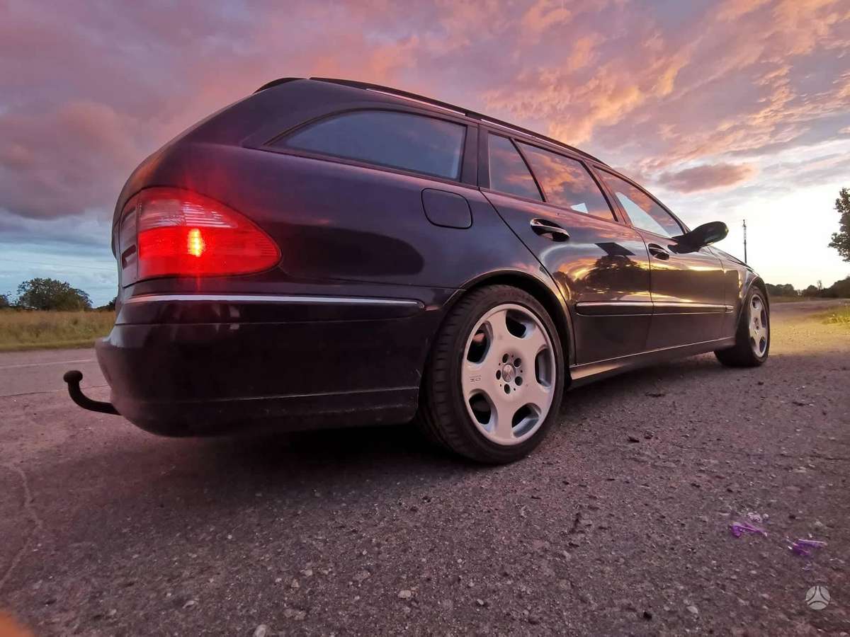 Mercedes-Benz E320, 3.2 l., Универсал