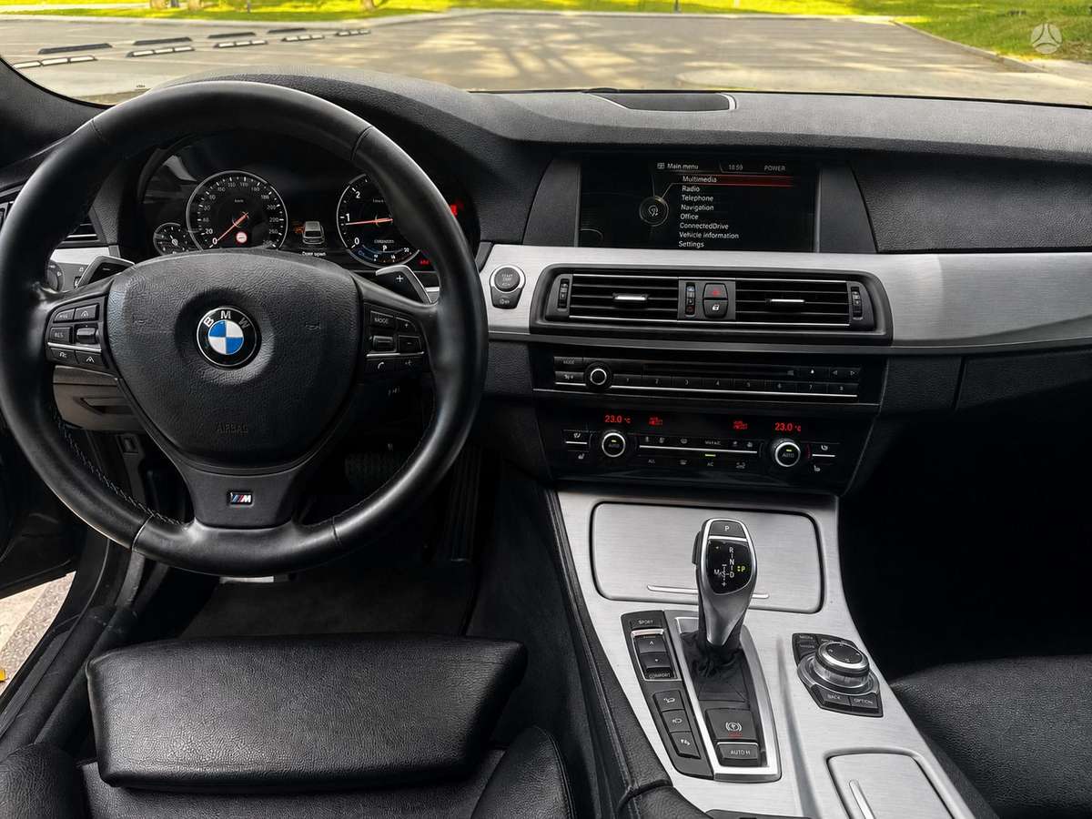 BMW 525, 2.0 l., Универсал