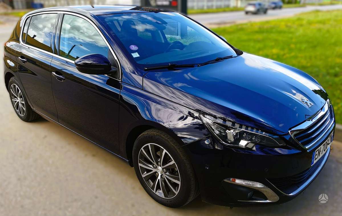 Peugeot 308, 1.2 l., hatchback