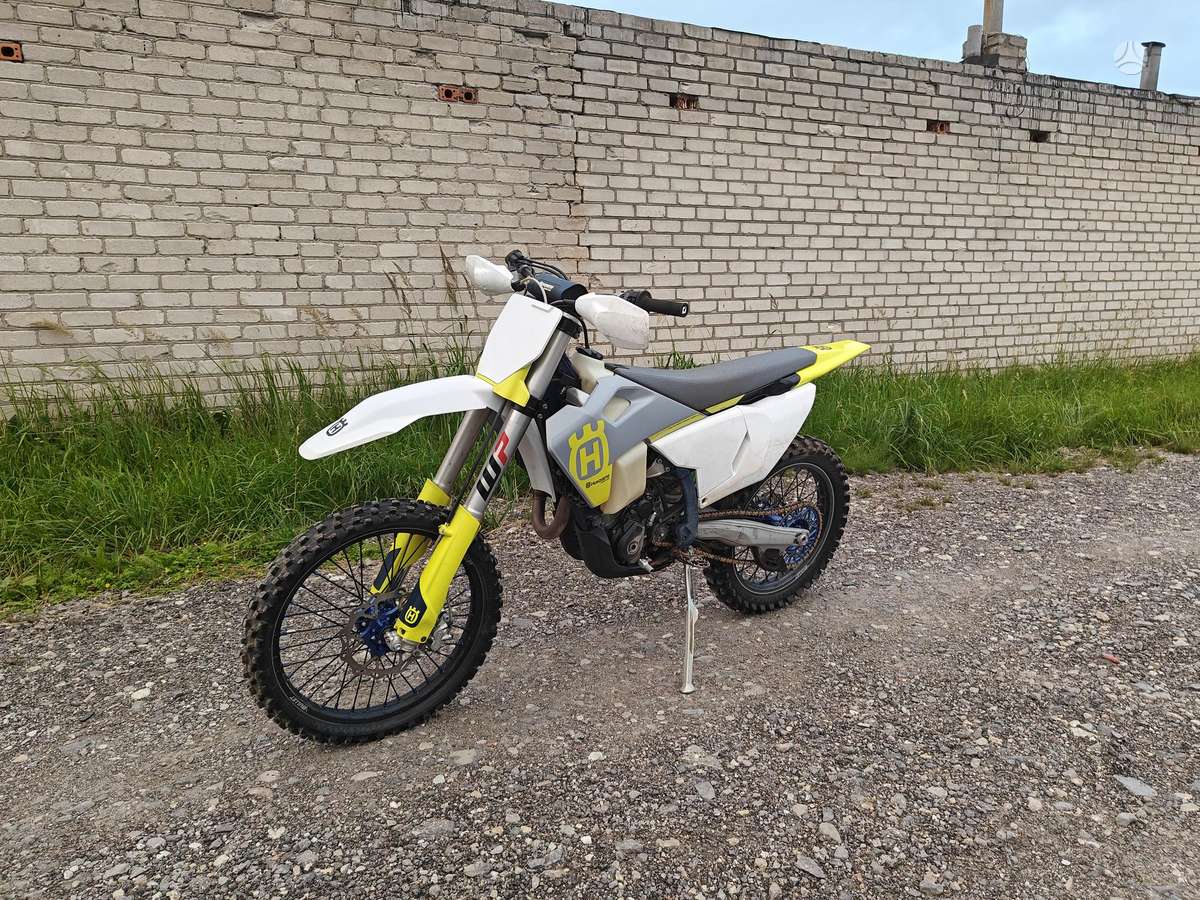 Husqvarna FC 350cc, krosiniai
