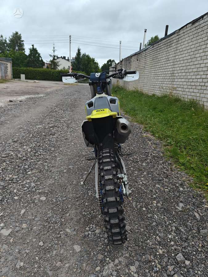 Husqvarna FC 350cc, krosiniai