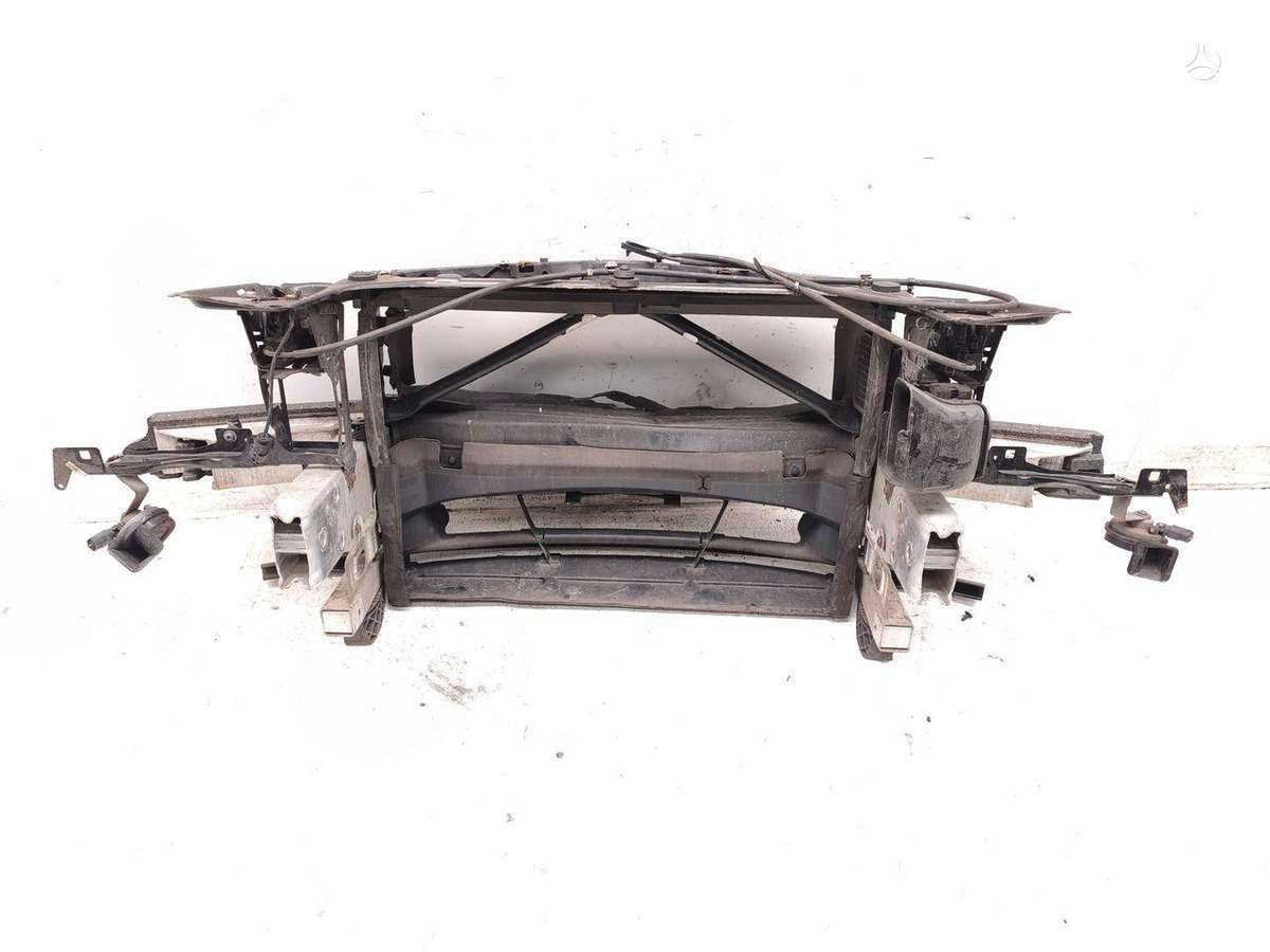 BMW 116 hood (front, rear)