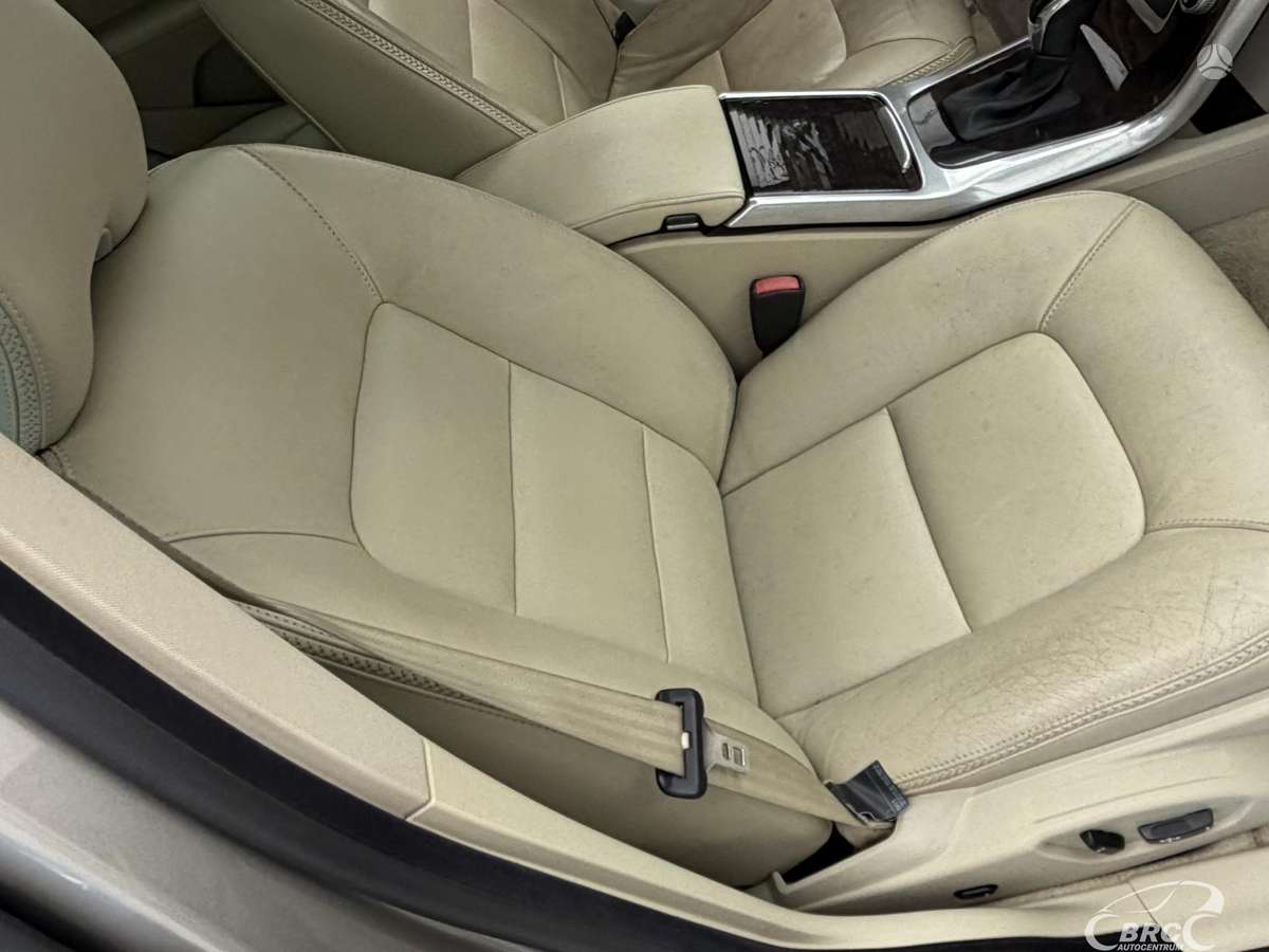 Volvo XC70, 3.0 l., Универсал