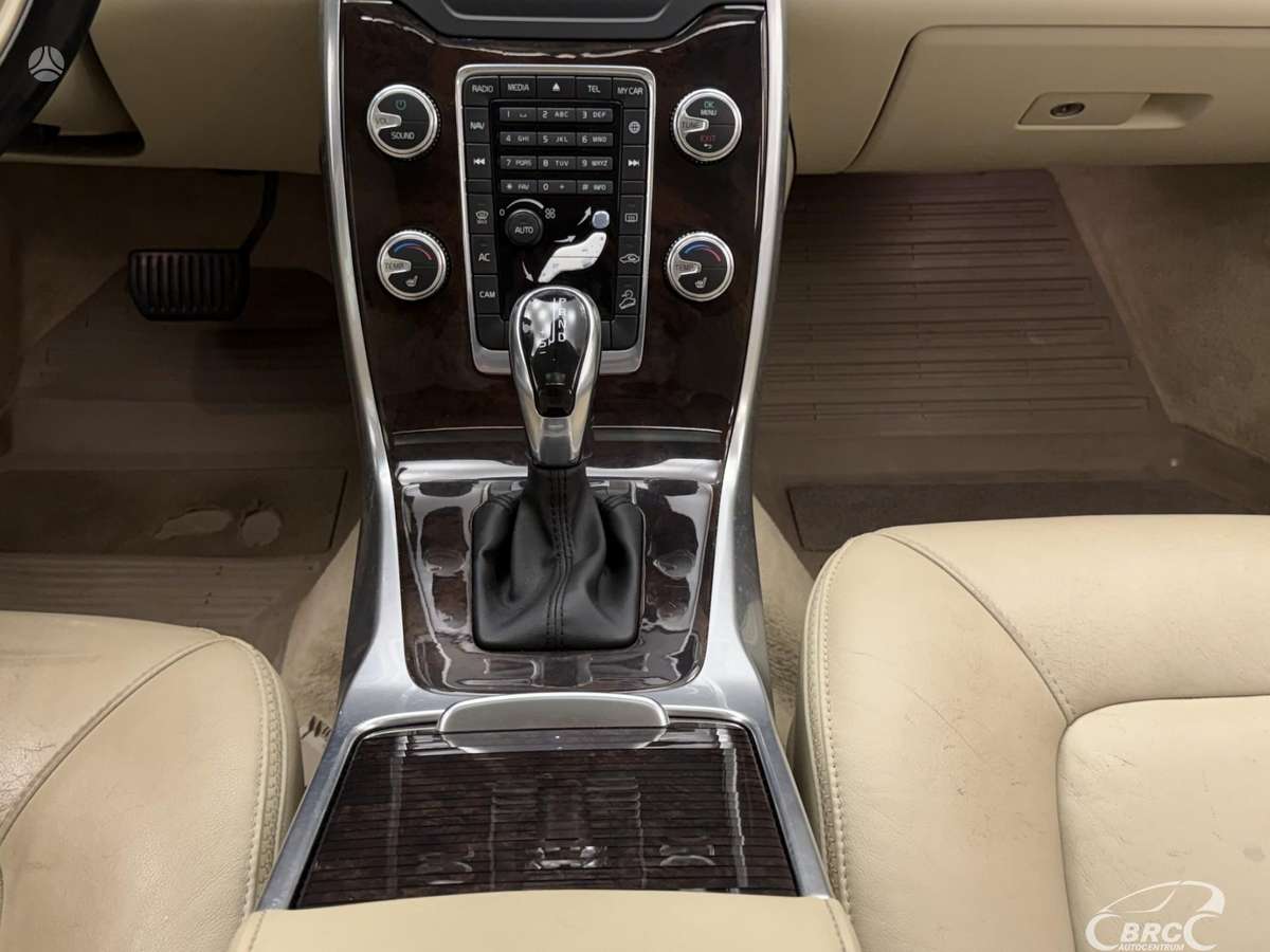 Volvo XC70, 3.0 l., wagon