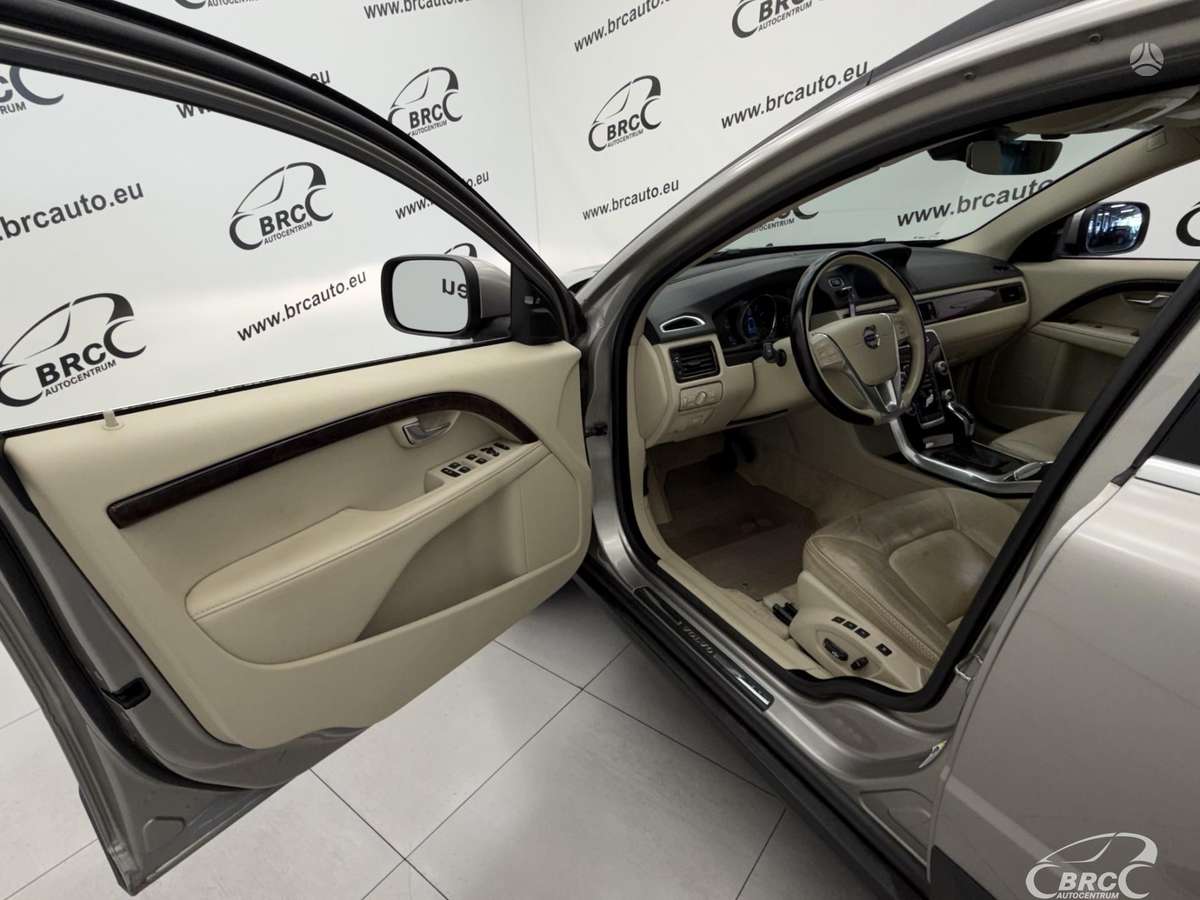 Volvo XC70, 3.0 l., Универсал