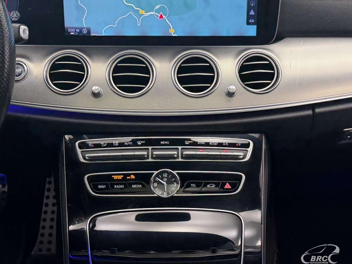 Mercedes-Benz E220, 2.0 l., wagon