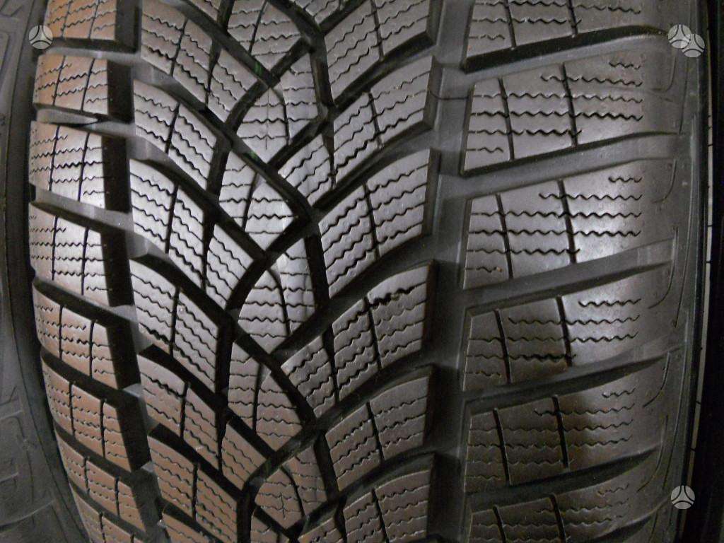 Continental 2023m 8mm 95% Performance++, всесезонные 255/50 R21