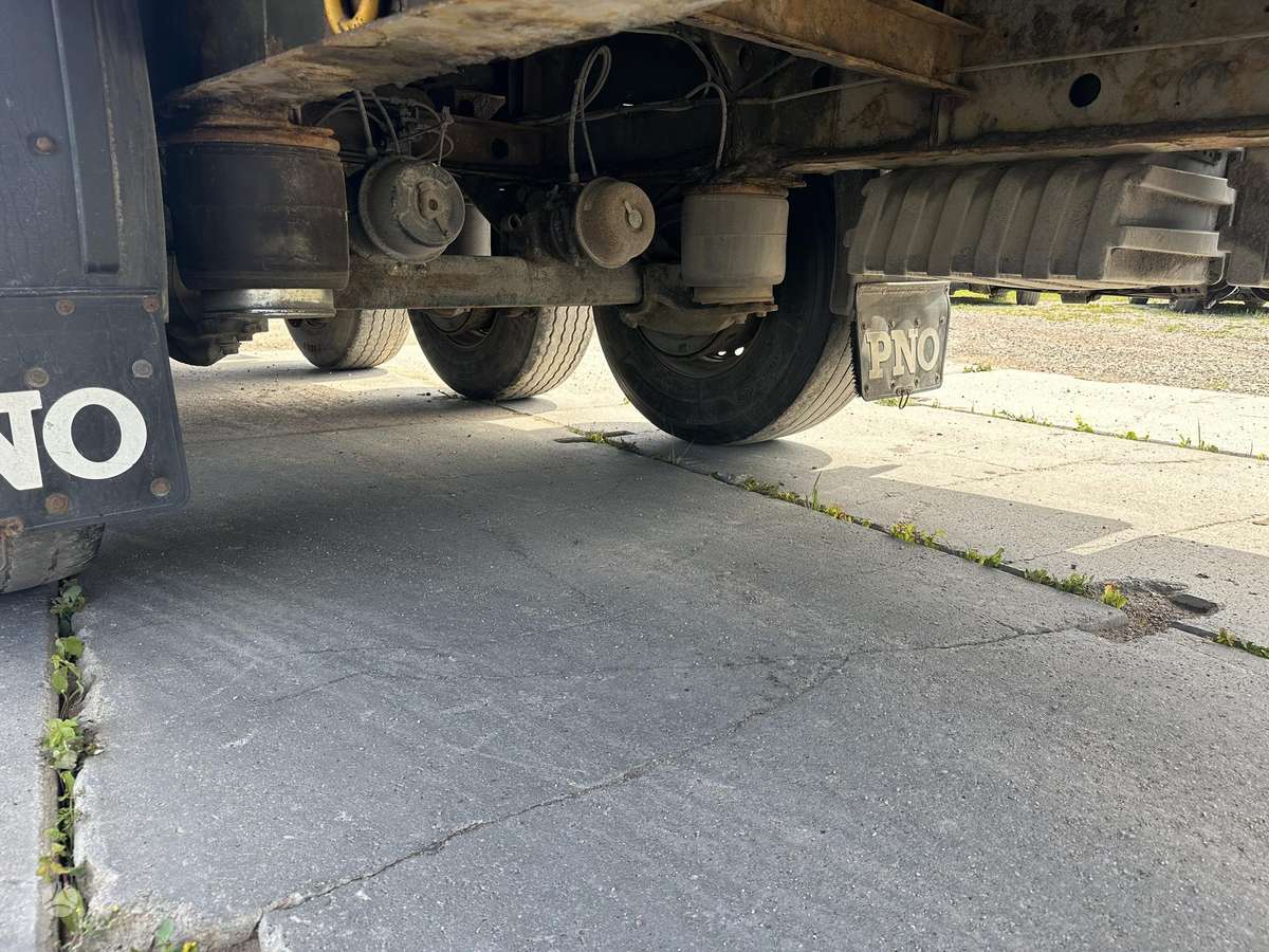 Krone, užuolaidinės / tentinės