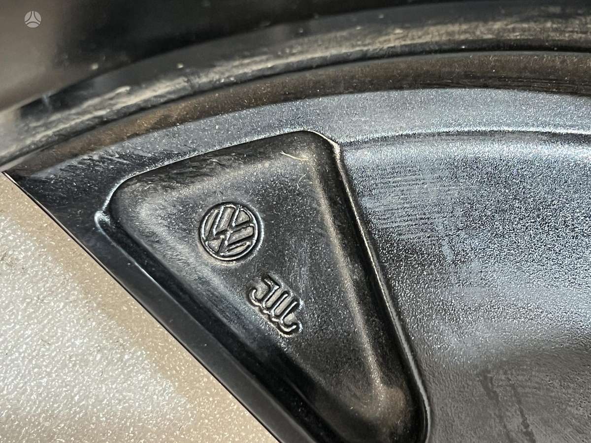 Volkswagen, light alloy, R18