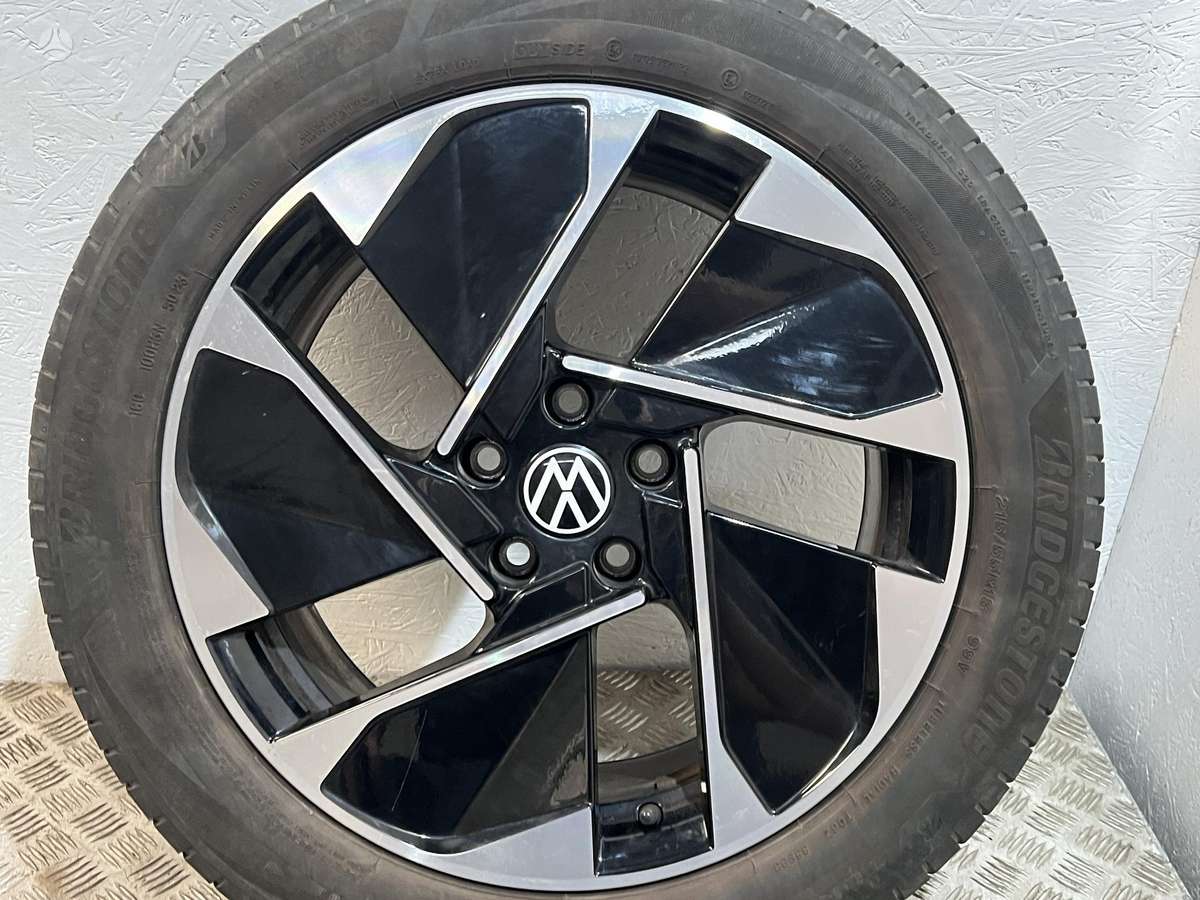 Volkswagen, light alloy, R18