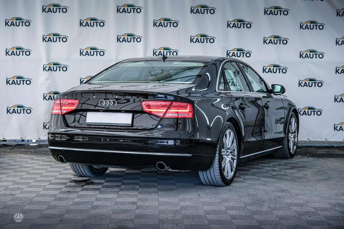 Audi A8, 4.2 l., saloon / sedan