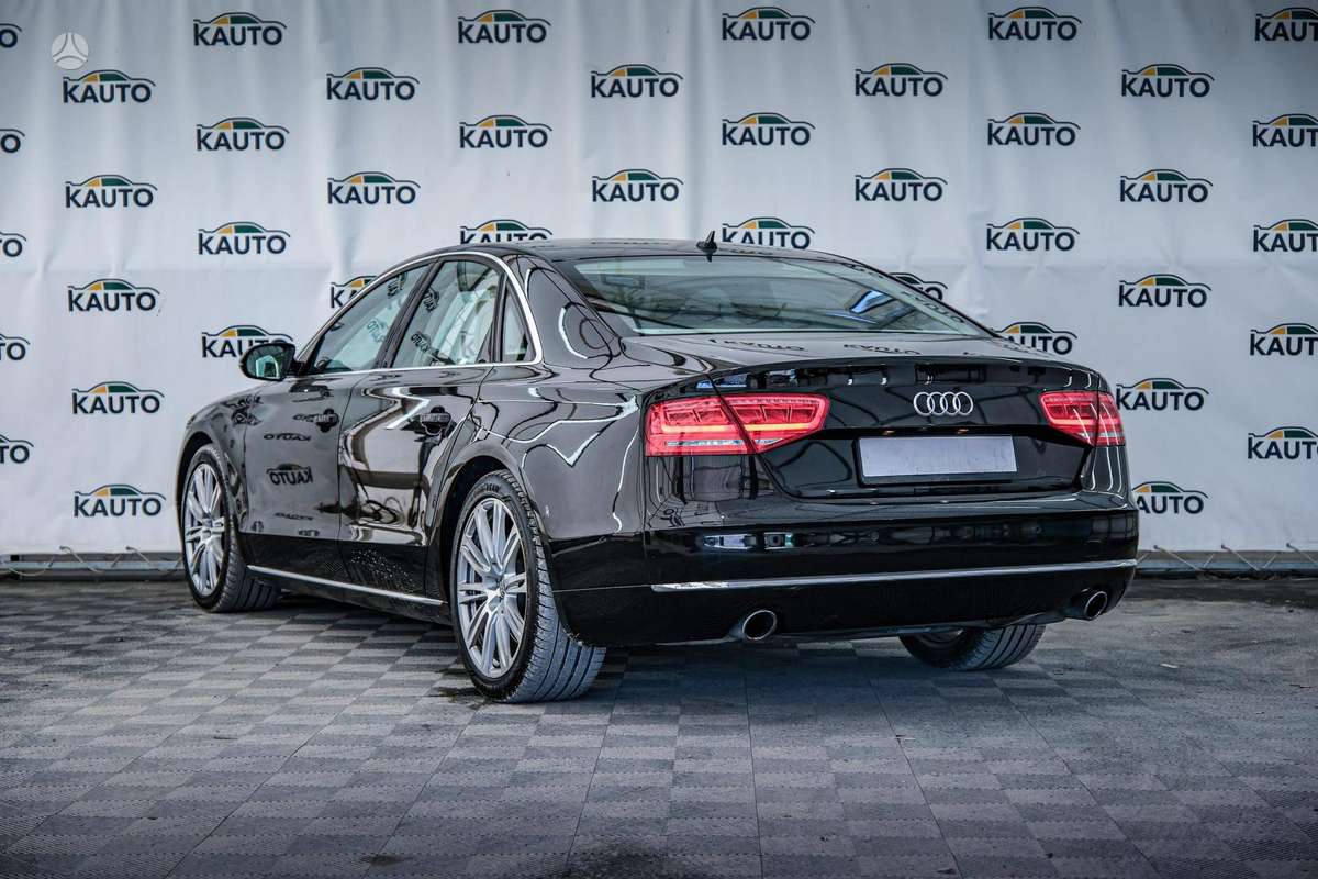 Audi A8, 4.2 l., saloon / sedan