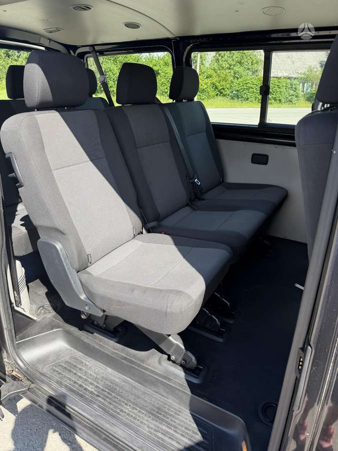 Volkswagen Transporter - 12