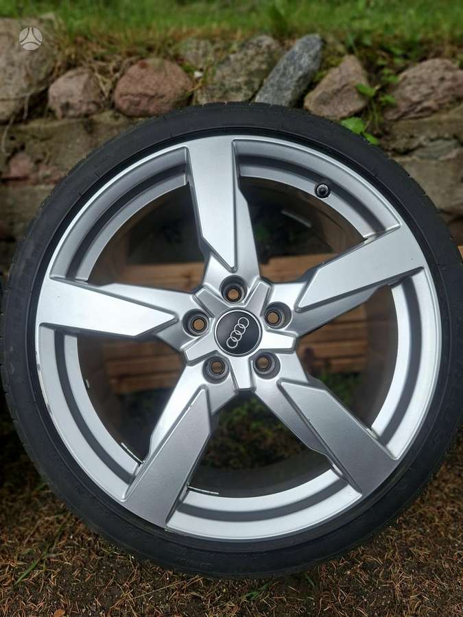 Audi TT, lengvojo lydinio, R19