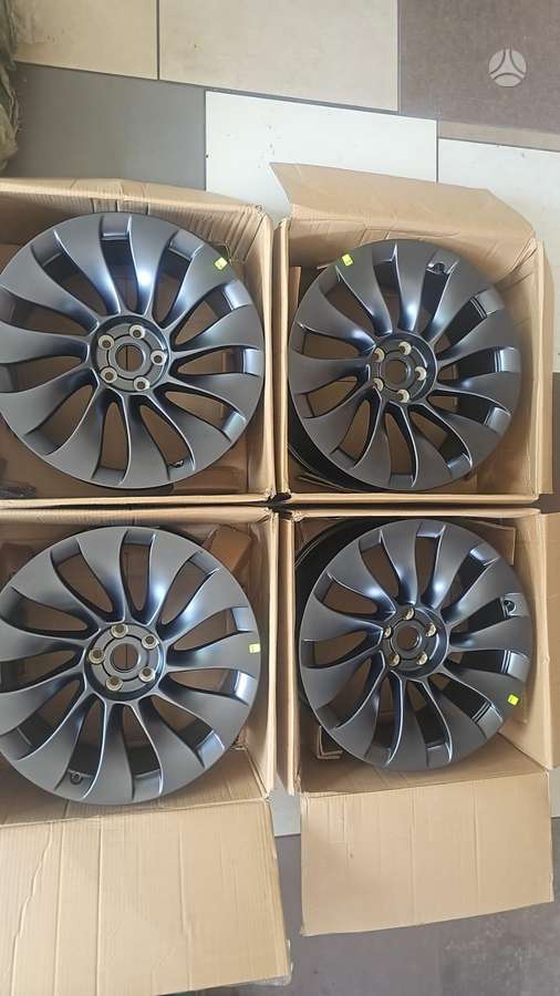 Tesla Model 3, 1568570-01-B, body parts