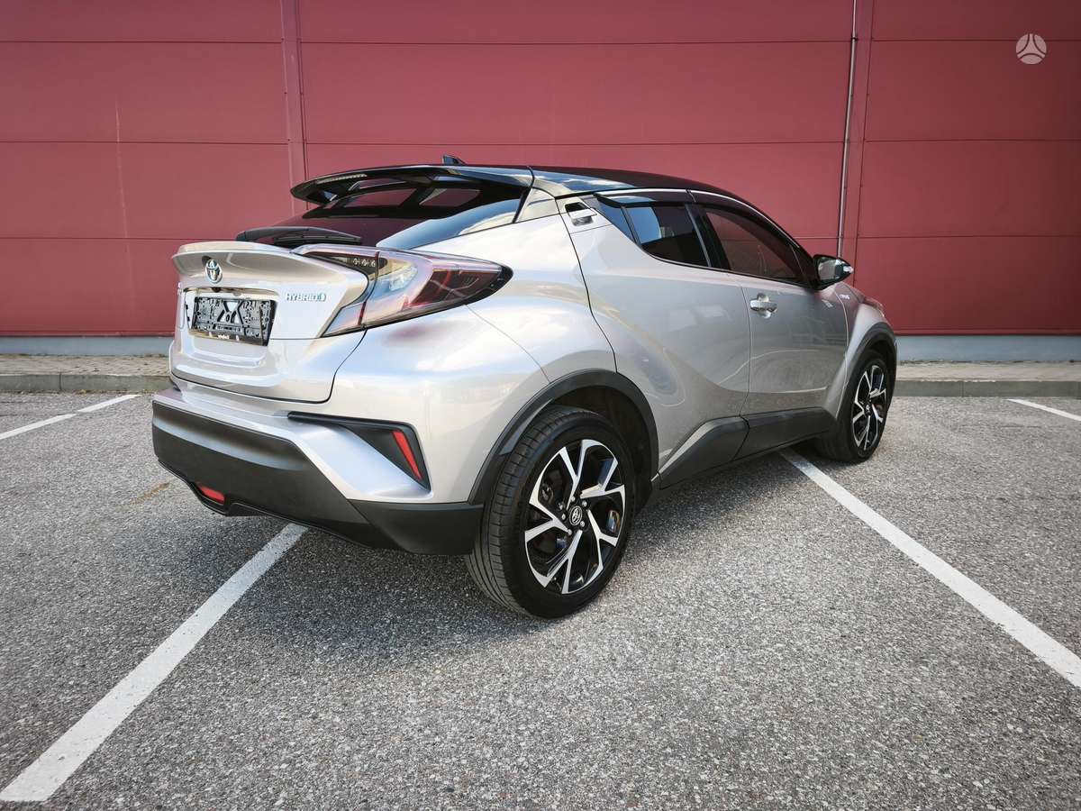 Toyota C-HR - 7