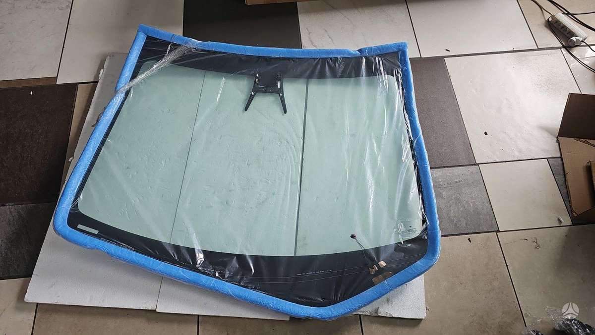 Tesla Model 3, 1568570-01-B, body parts