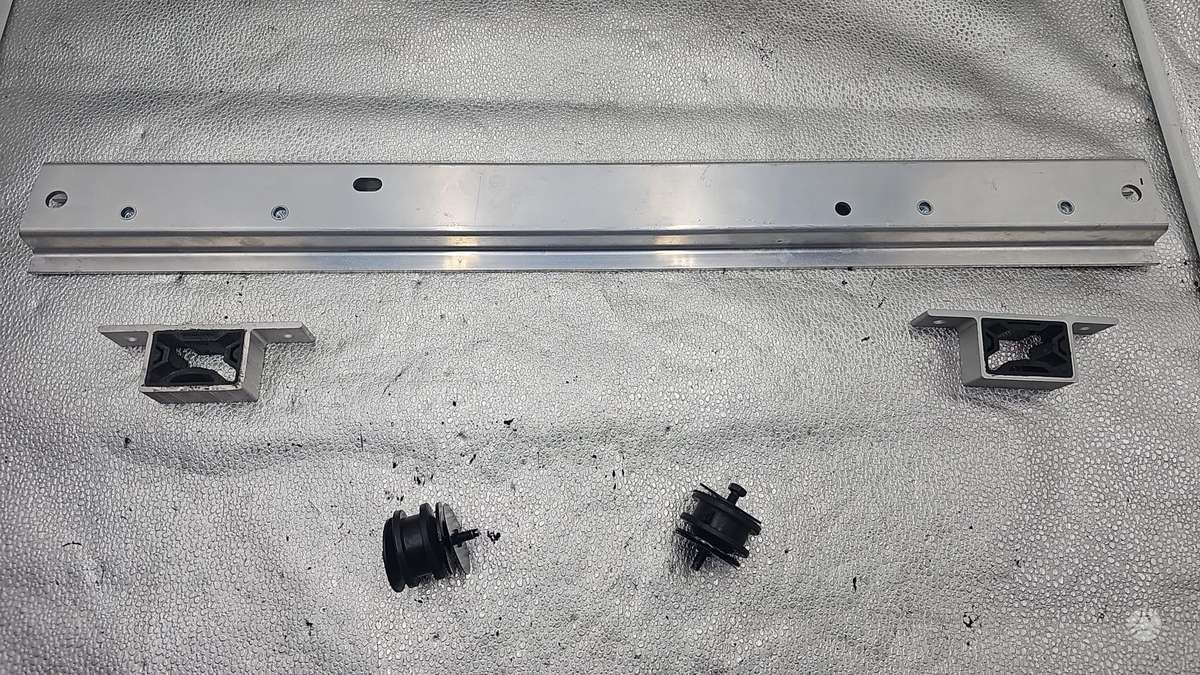Tesla Model 3, 1568570-01-B, body parts