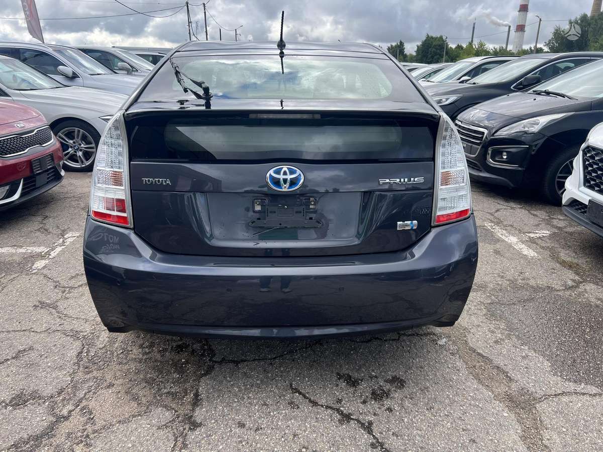 Toyota Prius - 6